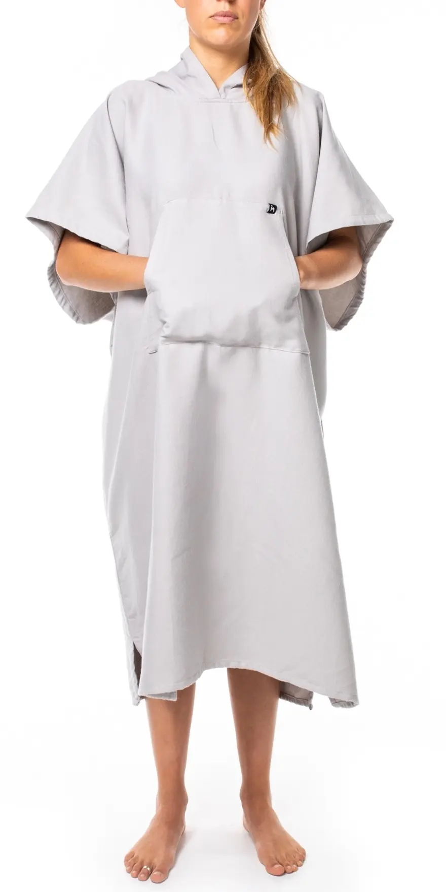 Futah - Ericeira Grey Poncho  (2)