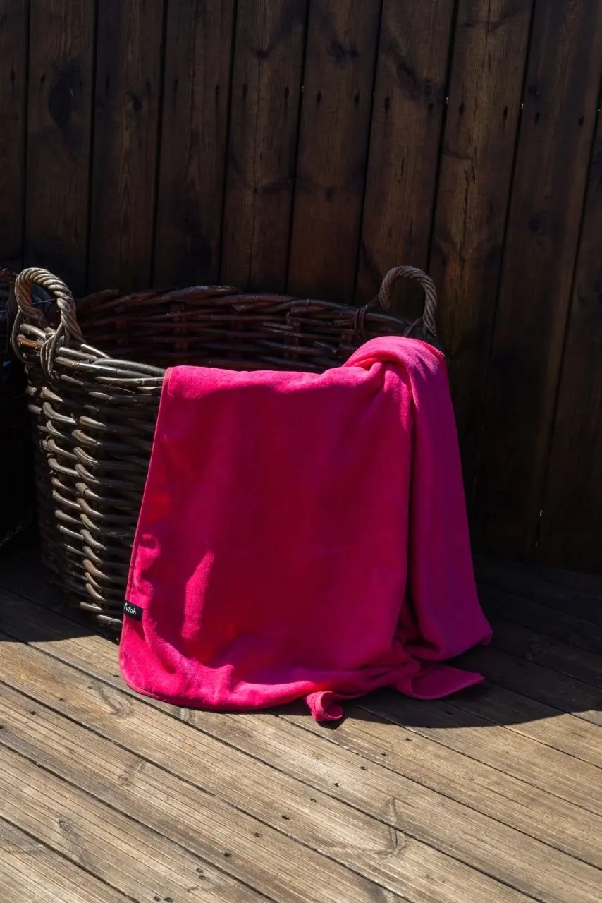 Futah - Ericeira Neon Pink Terry Towel (3)